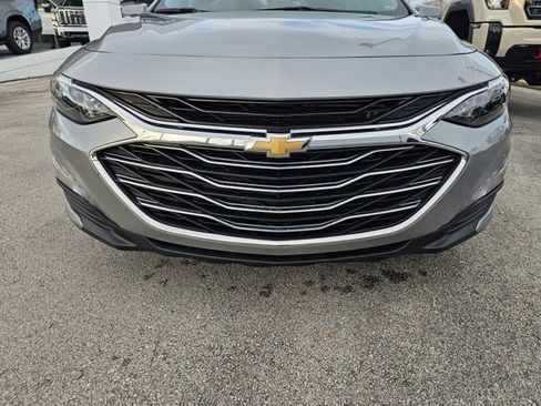 Used 2025 Chevrolet Malibu LT FWD image 8