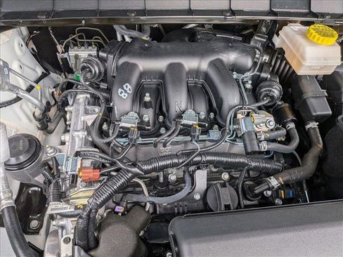 Used 2025 Nissan Pathfinder Platinum w/ Cargo Package image 24