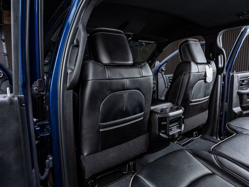 Used 2024 RAM 2500 Limited image 33