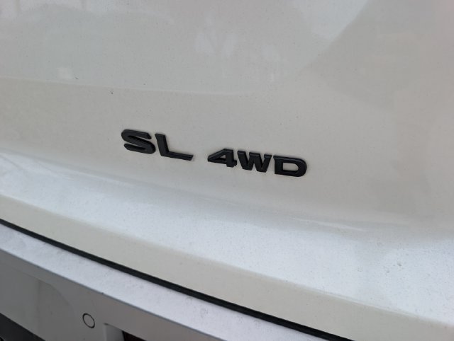 Used 2024 Nissan Pathfinder SL w/ SL Premium Package AWD/4WD image 10