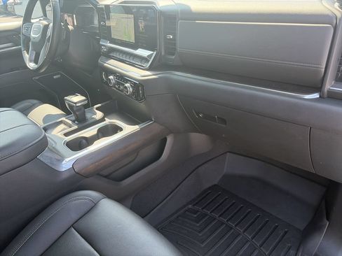 Used 2023 GMC Sierra 1500 SLT w/ SLT Premium Package AWD/4WD image 33