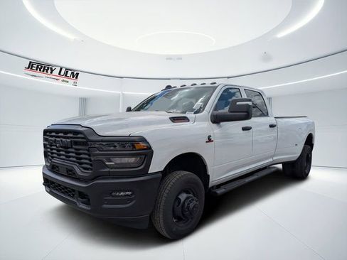 New 2026 RAM 3500 Tradesman AWD/4WD image 7