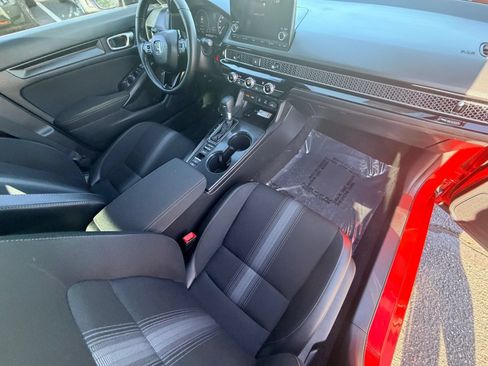 Certified 2025 Honda Civic Sport image 13