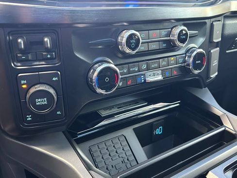 New 2026 Ford F250 Lariat w/ Black Appearance Package AWD/4WD image 42