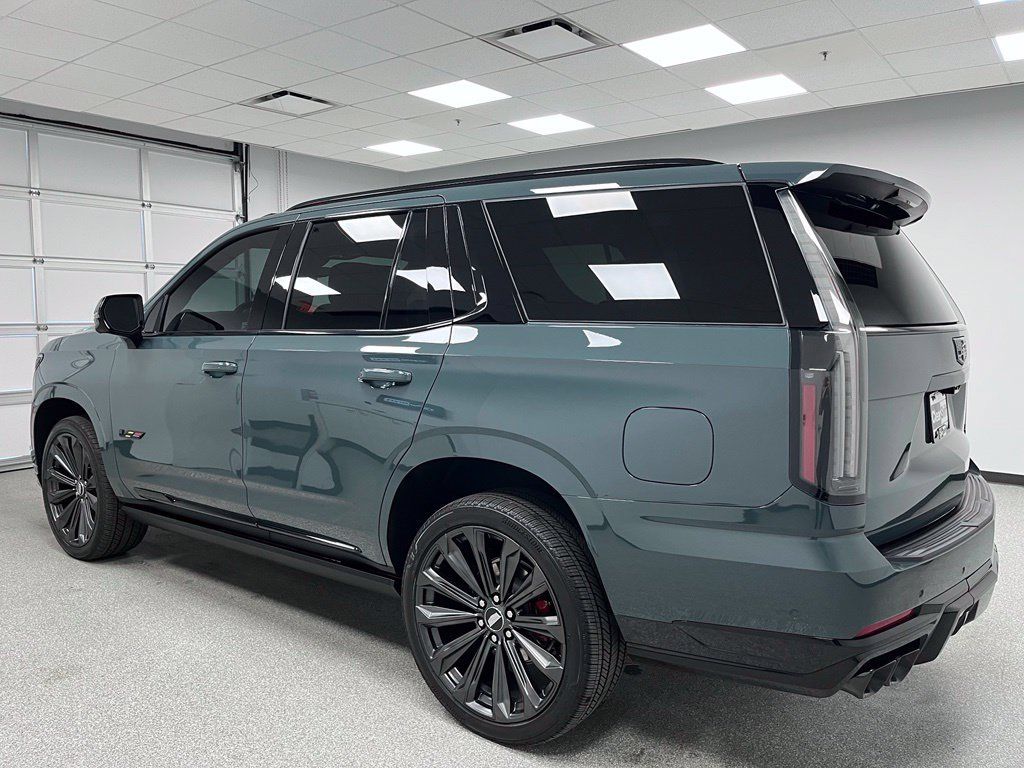 Used 2026 Cadillac Escalade V AWD/4WD image 7