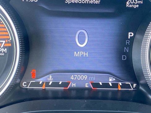 Used 2019 Jeep Cherokee Limited image 19