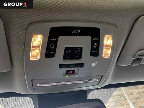 Certified 2021 Toyota Sienna XLE image 35