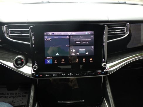 Used 2022 Jeep Wagoneer Series III w/ Premium Group I image 27