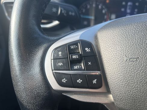 Used 2021 Ford Explorer Limited w/ Equipment Group 301A image 40