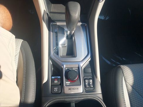 Used 2019 Subaru Forester Premium AWD/4WD image 19