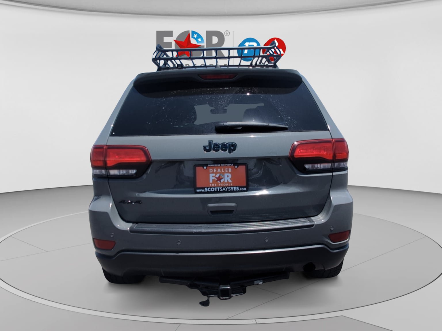 Used 2020 Jeep Grand Cherokee Laredo AWD/4WD image 4