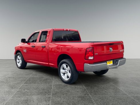Used 2024 RAM 1500 Classic SLT AWD/4WD image 3