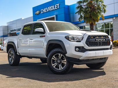 Used 2017 Toyota Tacoma TRD Sport w/ Tow Package