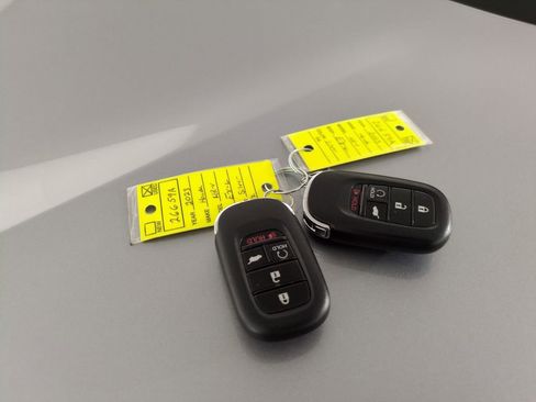 Certified 2023 Honda HR-V EX-L image 31