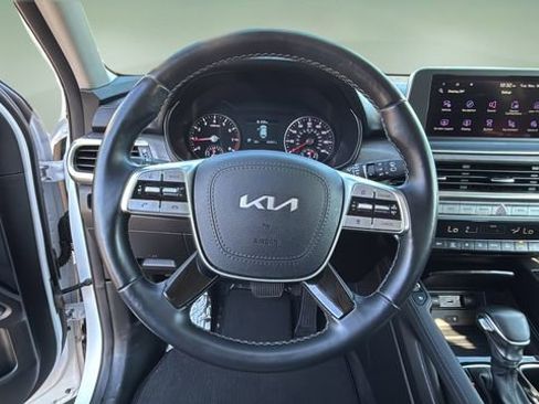 Used 2022 Kia Telluride EX w/ EX Premium Package image 11