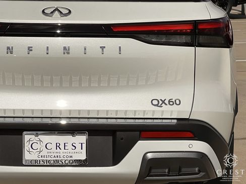 Used 2023 INFINITI QX60 Sensory w/ Cargo Package AWD/4WD image 5