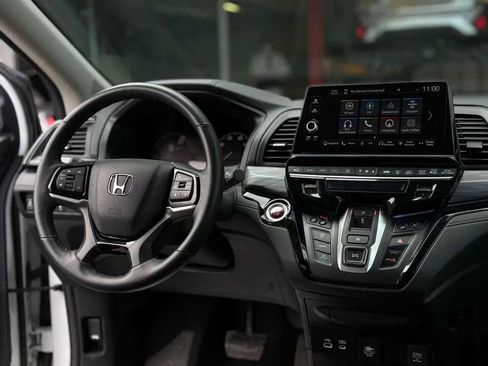 Used 2025 Honda Odyssey Elite image 23