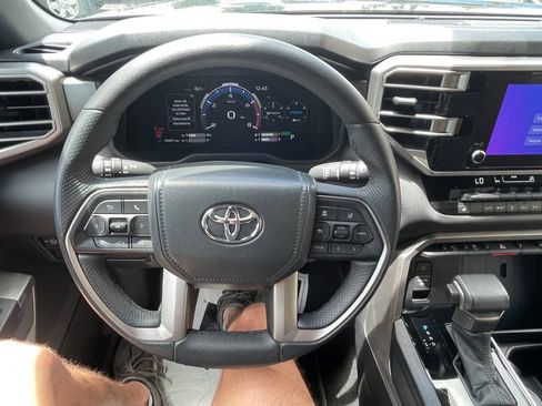 Used 2025 Toyota Sequoia SR5 AWD/4WD image 14
