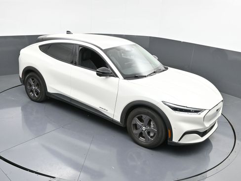 Used 2023 Ford Mustang Mach-E Select image 29