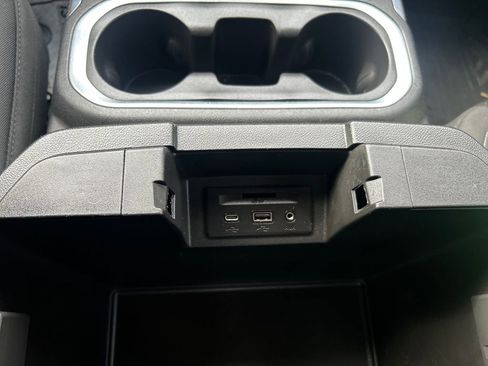 Used 2021 Chevrolet Silverado 1500 LT Trail Boss w/ Convenience Package II image 34