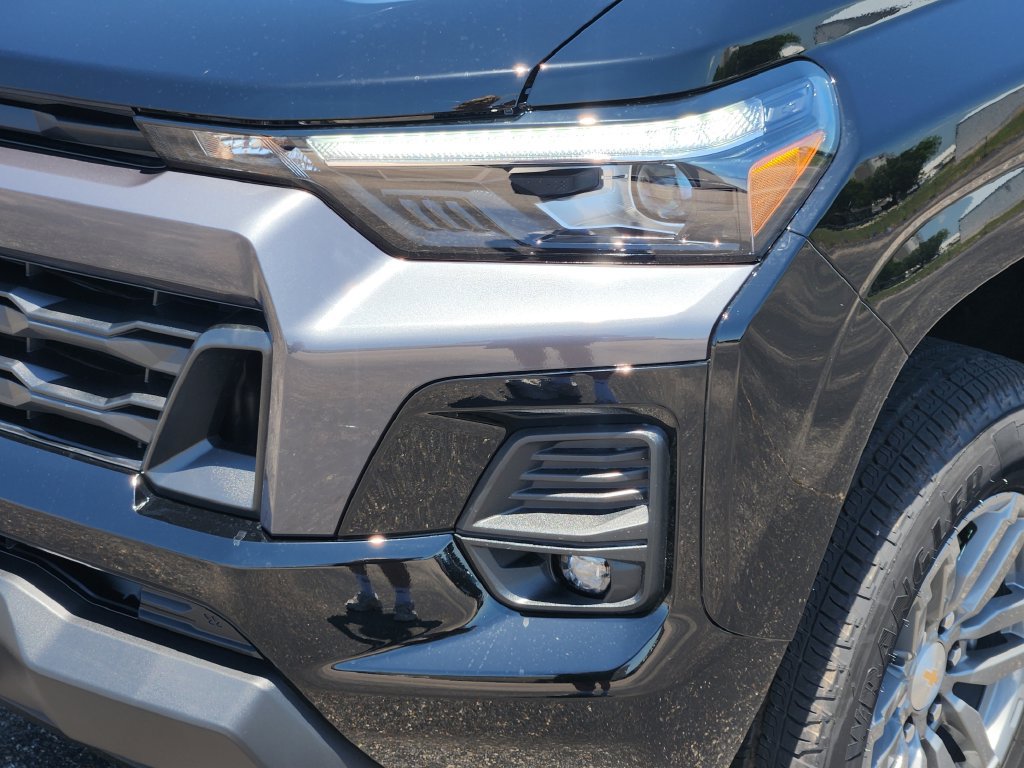 New 2026 Chevrolet Colorado LT w/ LT Convenience Package AWD/4WD image 5