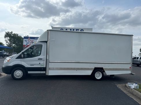 Used 2019 Ford Transit 350 178 DRW RWD image 2