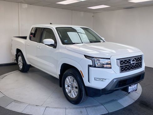 Used 2022 Nissan Frontier SV image 7