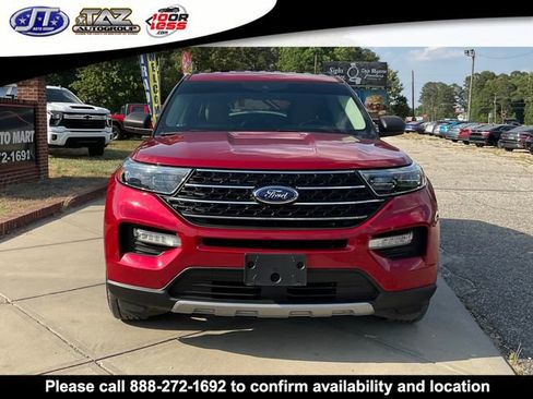 Used 2020 Ford Explorer XLT w/ Equipment Group 202A RWD image 2