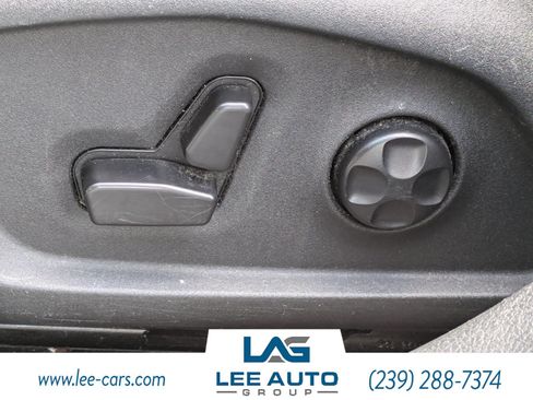 Used 2018 Jeep Compass Latitude w/ Popular Equipment Group FWD image 18