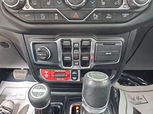 Used 2021 Jeep Gladiator Rubicon image 33