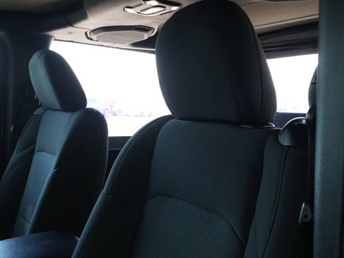 Used 2022 Jeep Wrangler Sport image 31