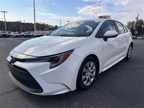 Certified 2023 Toyota Corolla LE image 7