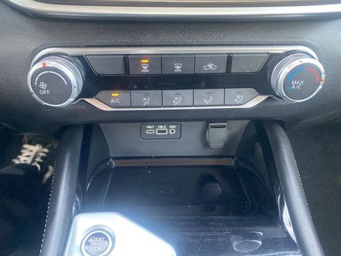 Used 2023 Nissan Altima 2.5 SV image 24