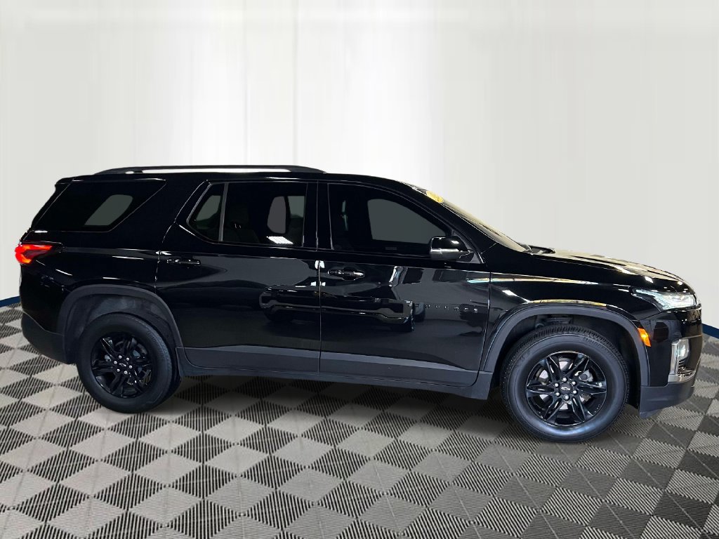 Used 2023 Chevrolet Traverse LS w/ Midnight/Sport Edition FWD image 5