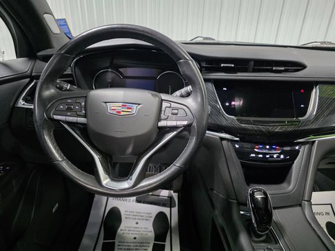 Used 2021 Cadillac XT6 Premium Luxury AWD/4WD image 8
