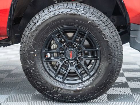 Certified 2022 Toyota Tacoma SR AWD/4WD image 19