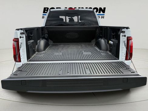 Used 2024 Ford F150 Lariat w/ Tow/Haul Package AWD/4WD image 9
