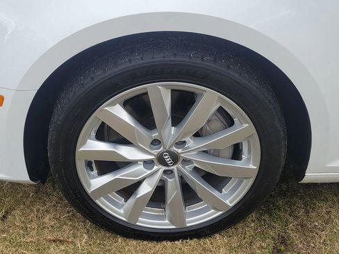 Used 2017 Audi A4 2.0T Premium image 7