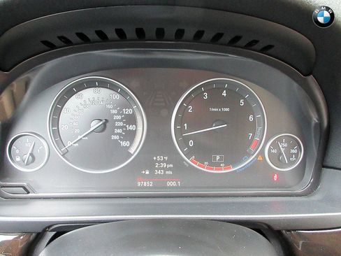 Used 2011 BMW 528i Sedan image 11