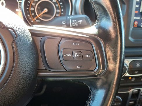 Used 2021 Jeep Wrangler Unlimited Sport image 23