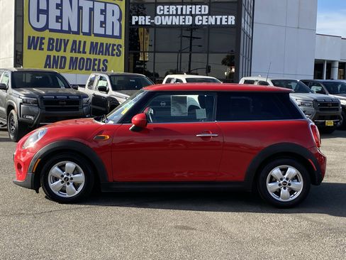 Used 2019 MINI Cooper 2-Door Hardtop image 6