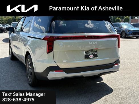New 2026 Kia Carnival EX image 4
