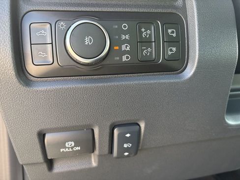 New 2026 Ford F250 Platinum AWD/4WD image 15