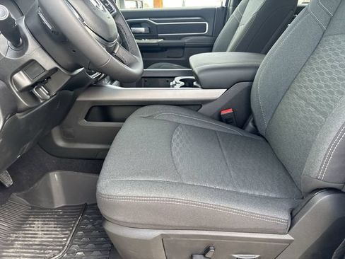 New 2026 RAM 2500 Big Horn AWD/4WD image 16