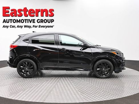 Used 2022 Honda HR-V Sport image 4
