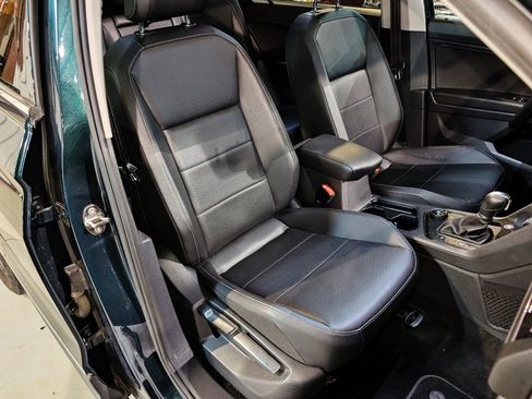 Used 2019 Volkswagen Tiguan SEL image 35