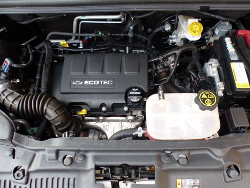 Used 2019 Chevrolet Trax LS image 52