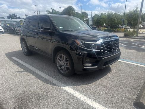 Used 2023 Honda Passport EX-L image 1