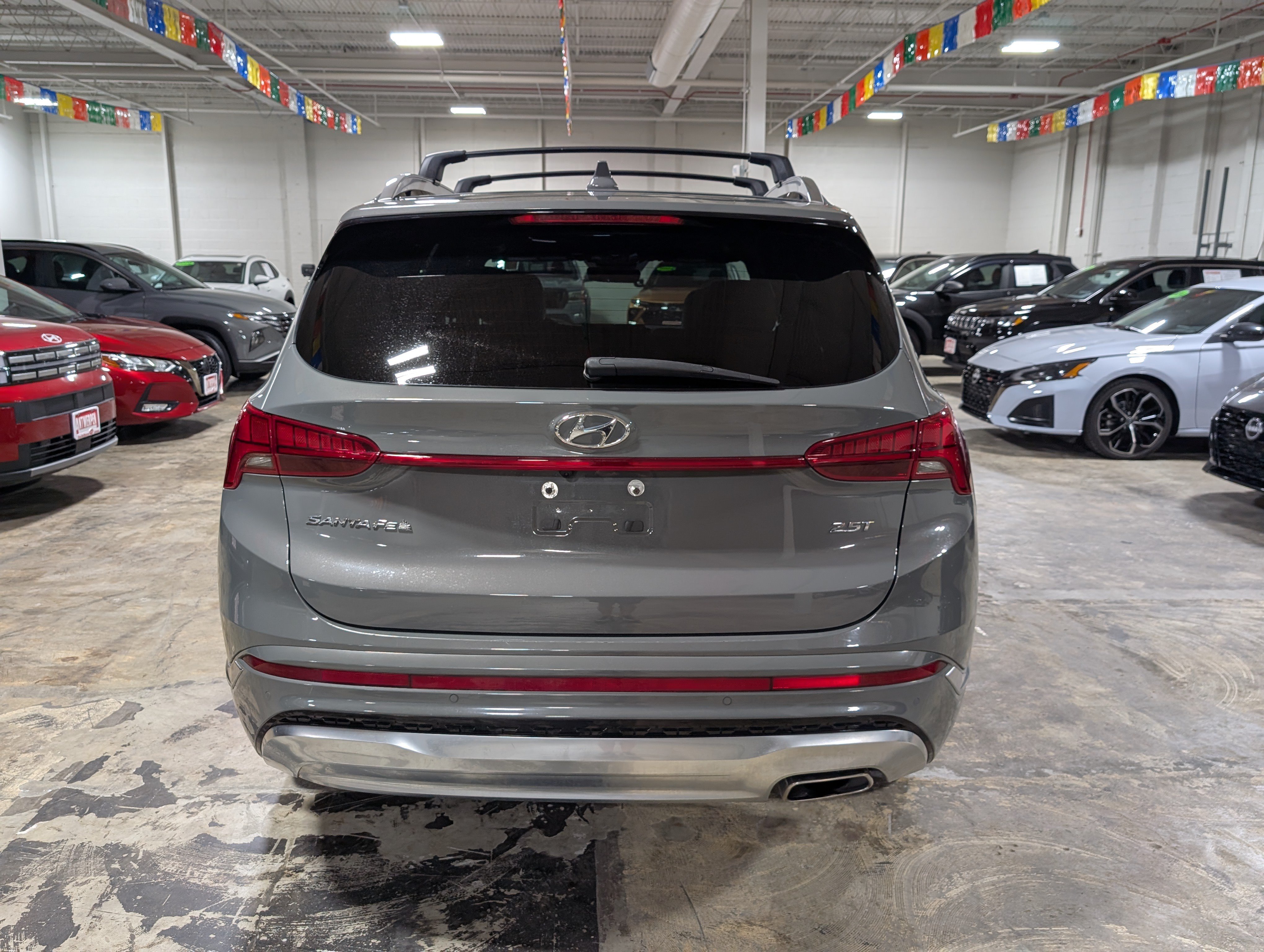 Used 2023 Hyundai Santa Fe Calligraphy FWD image 4