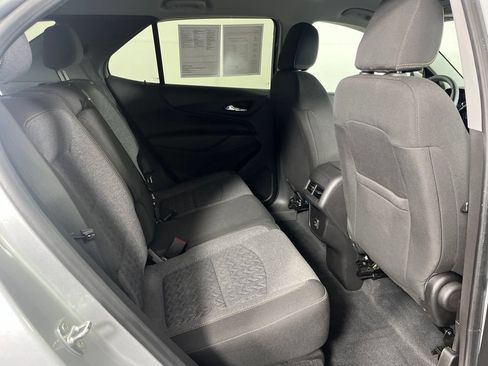 Used 2022 Chevrolet Equinox LT FWD image 8